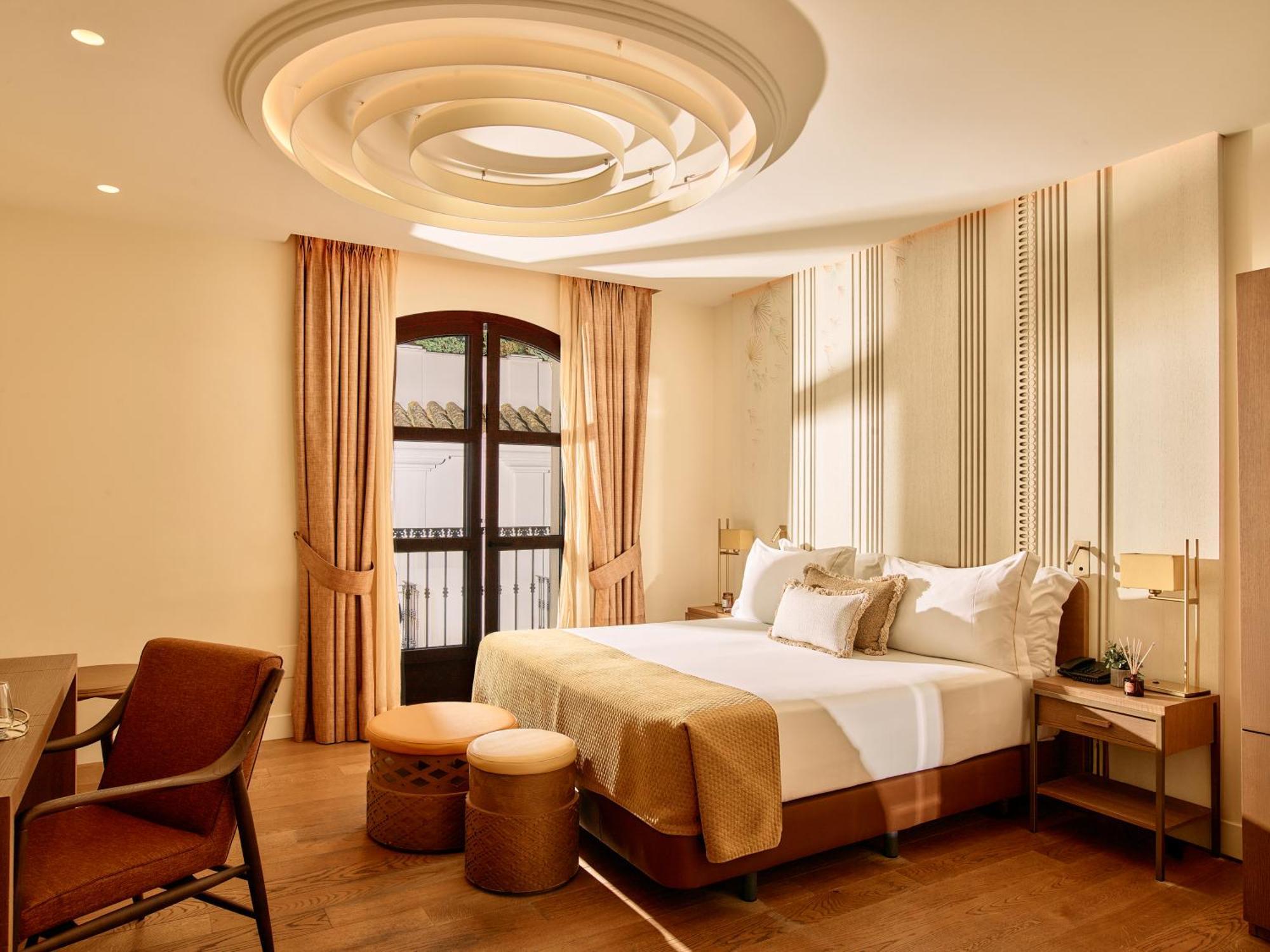 Hotel El Pilar Andalucia エステポナ エクステリア 写真