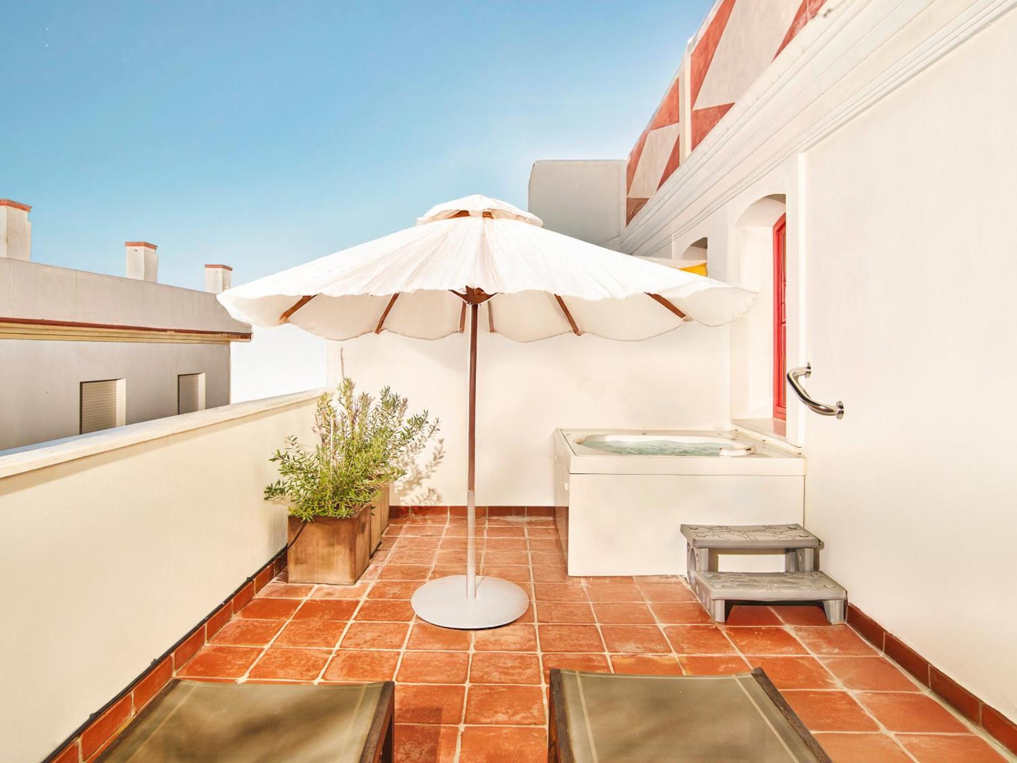 Hotel El Pilar Andalucia エステポナ エクステリア 写真