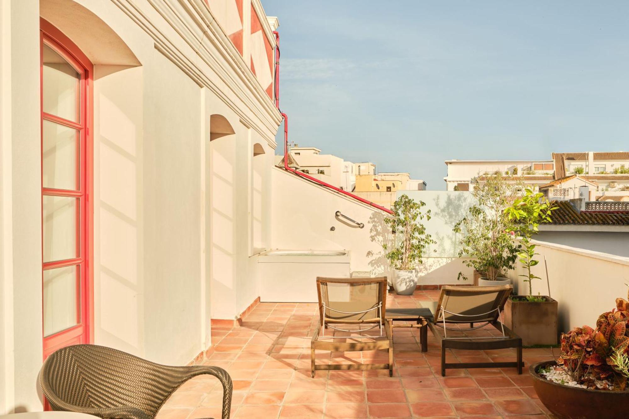 Hotel El Pilar Andalucia エステポナ エクステリア 写真
